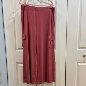 Lisa Rinna Collection Rose Wide-Leg Flowy Cargo Pants Plus size stretchy